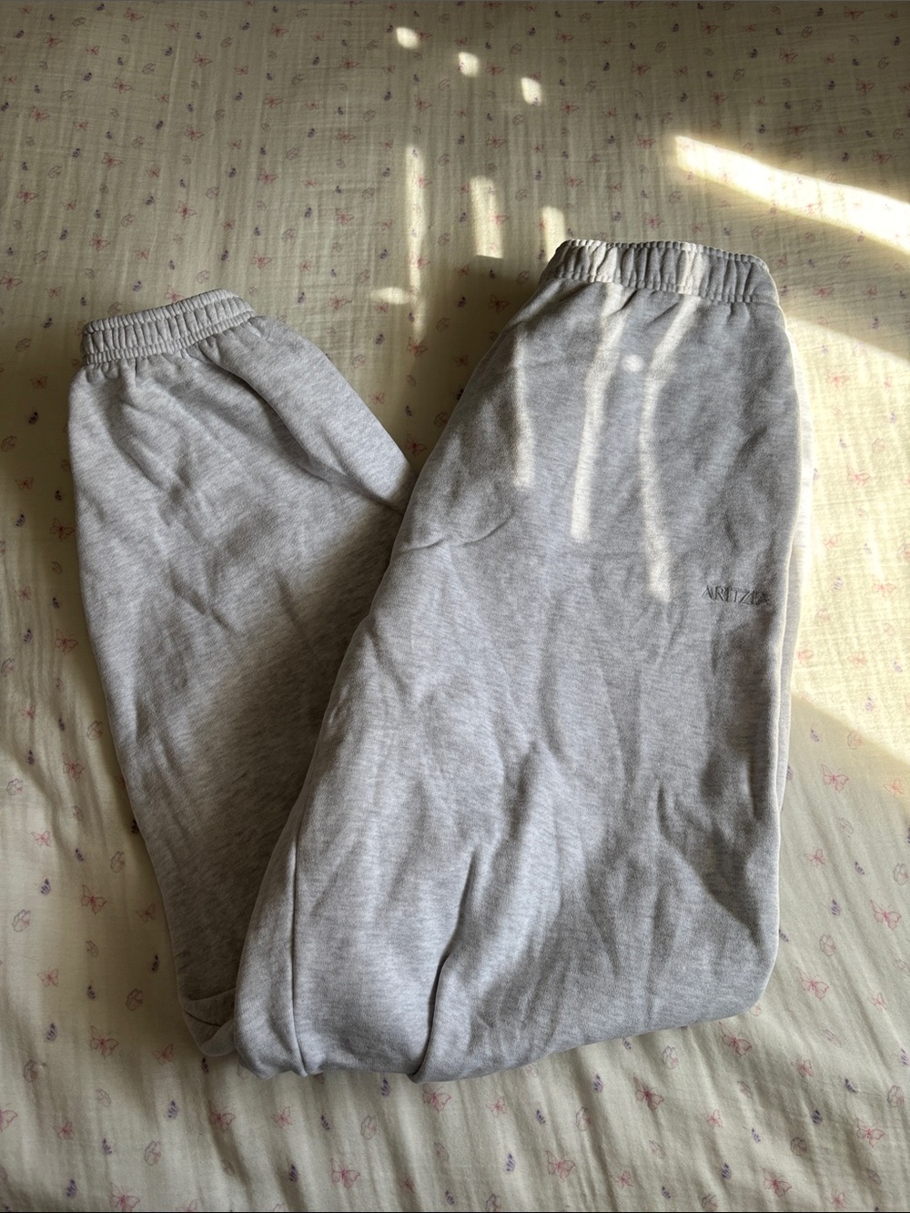 Aritzia Light Heather Gray Sweatpants - Minimal Logo